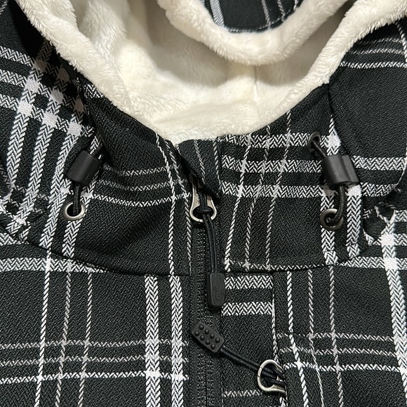 Spyder black & white plaid jacket - Picture 12 of 12